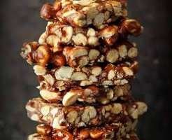 Chikki mungfali gajak