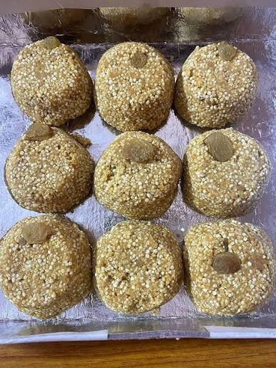 Khowa Khobi Laai Laddu